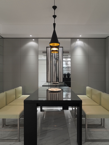 <b>现代简约二居室4</b>